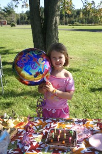 Saturday we had a nice picnic in the park with Ghis's family. We played lawn darts and petanque.