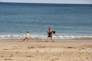 DSC01257 Off to the beach.